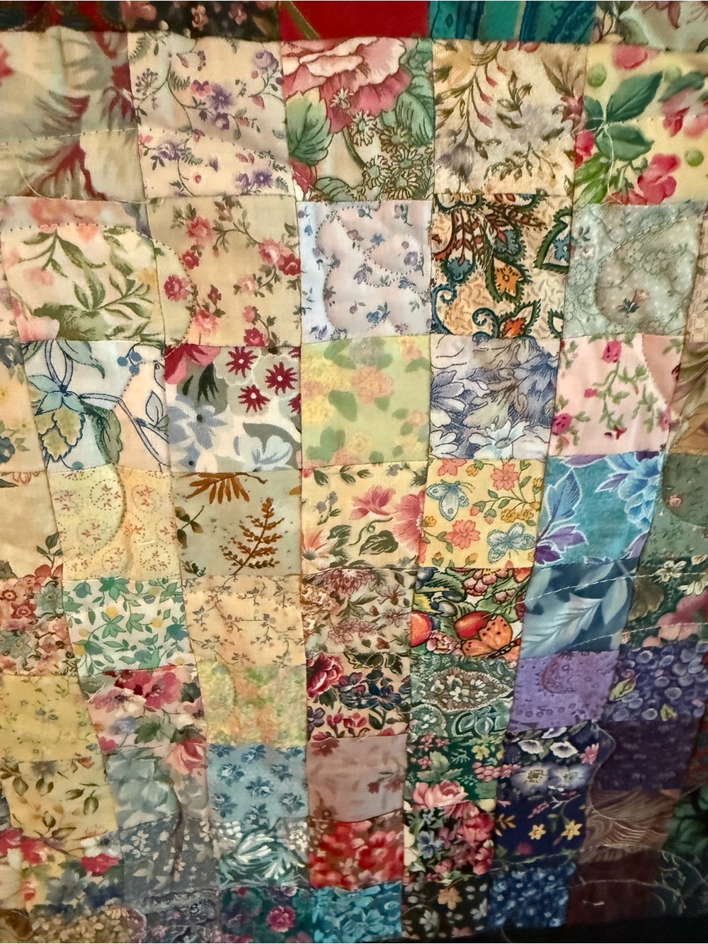 Floral Patchwork Quilted Wall Hanging 35x36 - Picture 5 of 9